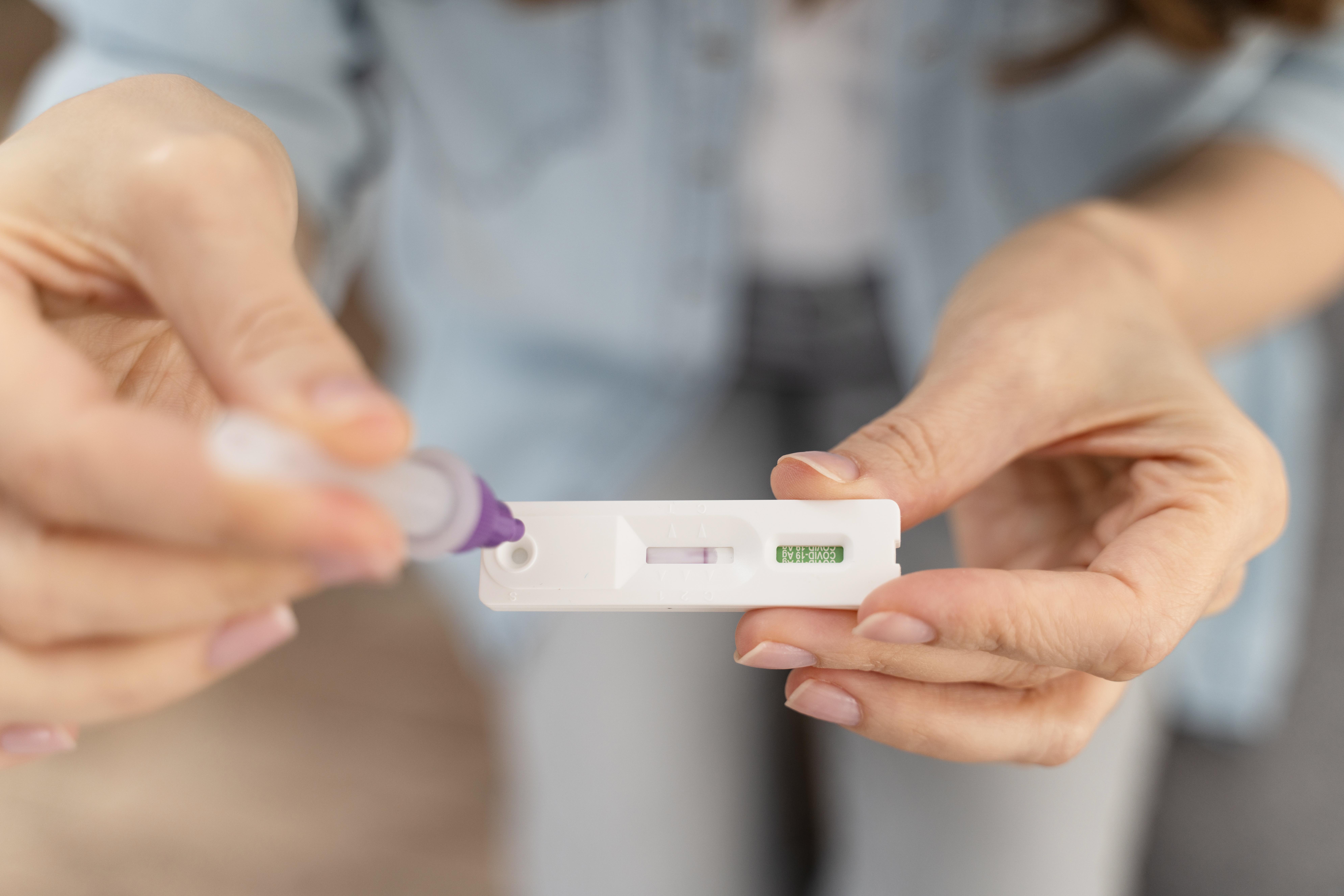 Home pregnancy test used for early pregnancy detection